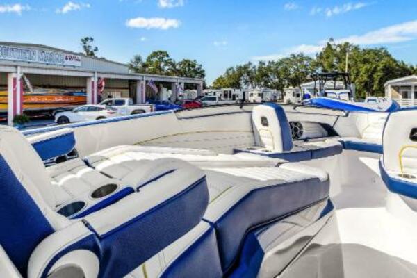 38ft Renegade Yacht For Sale