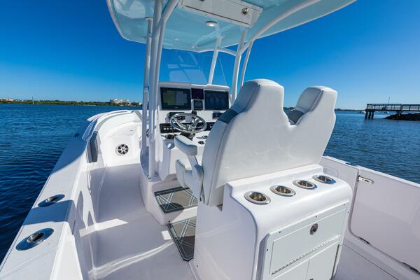 26ft Streamline Yacht For Sale