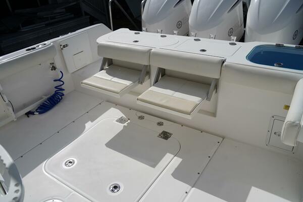 35ft Everglades Yacht For Sale