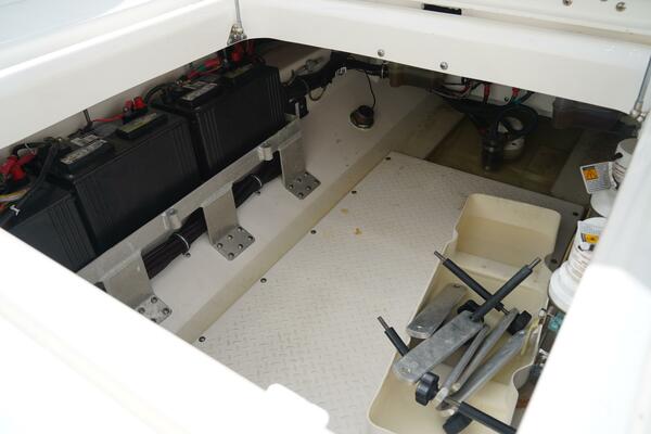 35ft Everglades Yacht For Sale