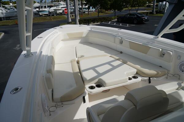 35ft Everglades Yacht For Sale
