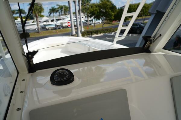 35ft Everglades Yacht For Sale