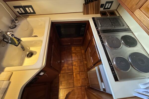 Sunshine State 48ft Viking Yacht For Sale