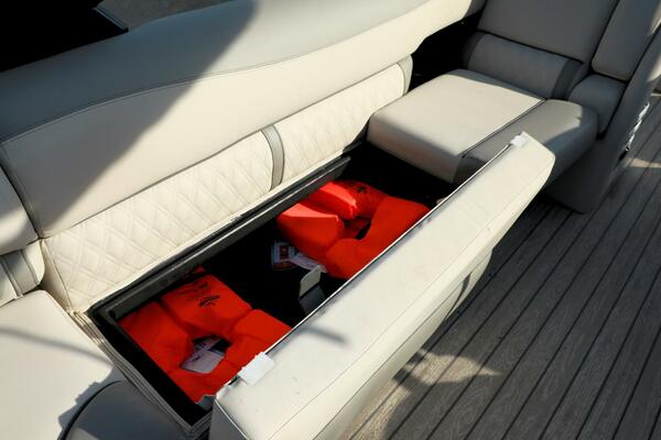 28ft Harris Yacht For Sale