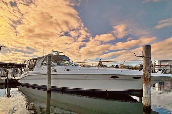 Lady Barb 40ft Sea Ray Yacht For Sale