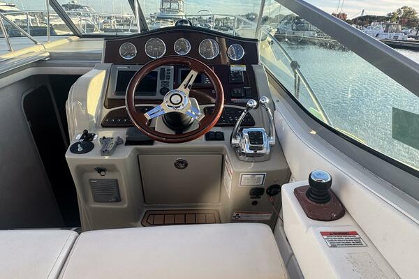 Pura Vida 33ft Sea Ray Yacht For Sale
