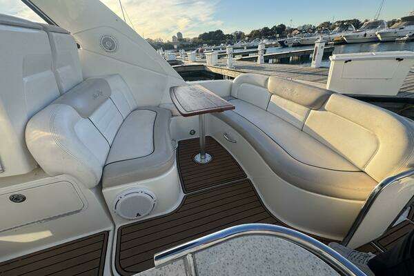 2011 Sea Ray 33