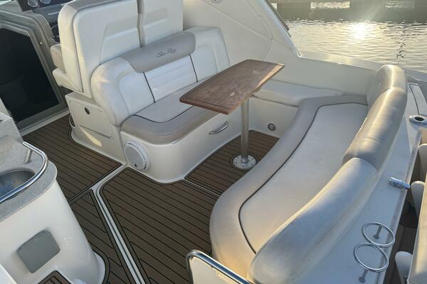 Pura Vida 33ft Sea Ray Yacht For Sale