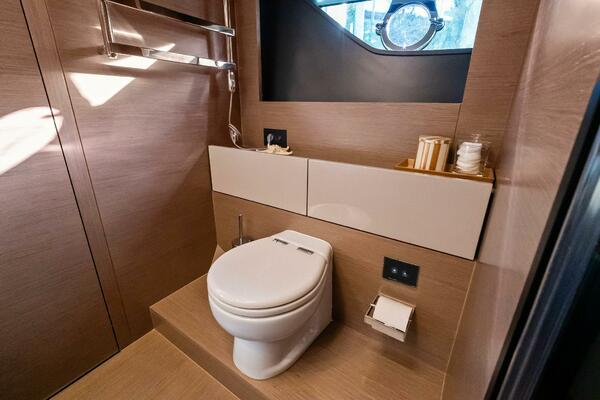 SUNSATION 78ft Ferretti Yachts Yacht For Sale