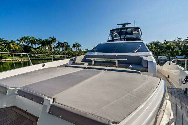 Ferretti Yachts 780 Yacht For Sale