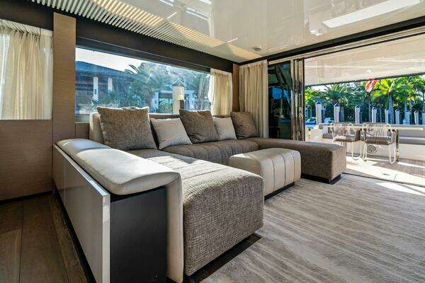 Ferretti Yachts 780 Yacht For Sale