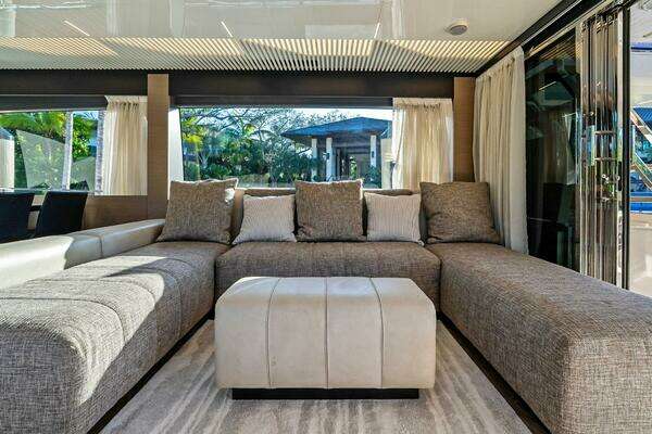 Ferretti Yachts 780 Yacht For Sale