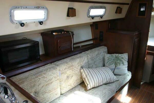 31ft Island Packet Yacht For Sale