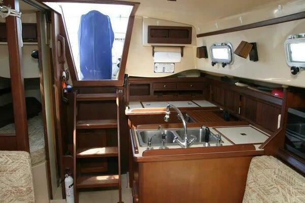31ft Island Packet Yacht For Sale