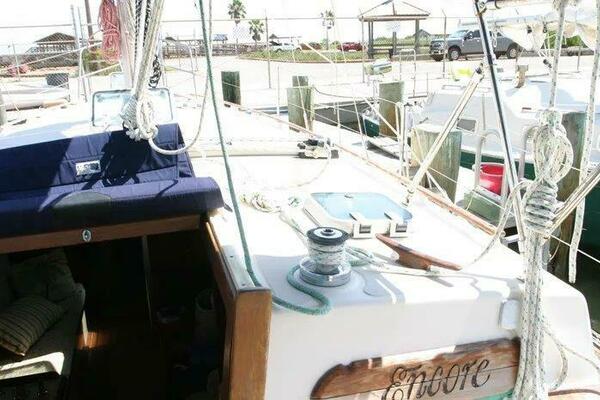 31ft Island Packet Yacht For Sale
