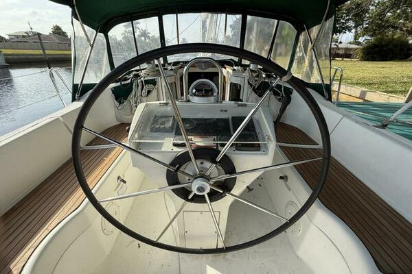 Ocean Schimmel 35ft Beneteau Yacht For Sale