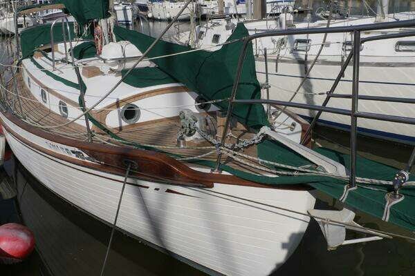 Photo of the 1979 Tayana 37 "Flamboyant"