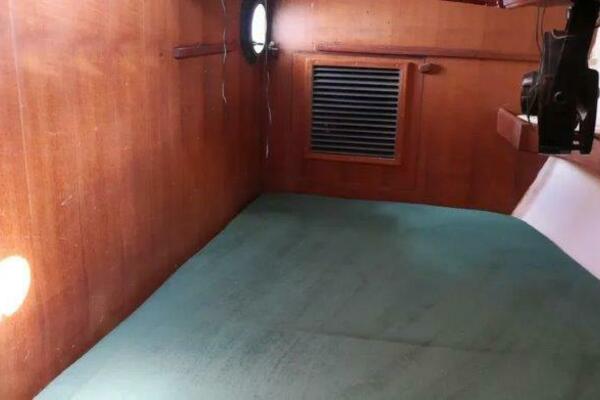 Flamboyant 37ft Tayana Yacht For Sale