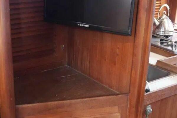 Flamboyant 37ft Tayana Yacht For Sale