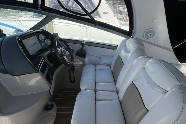 Alcira 31ft Four Winns Yacht For Sale