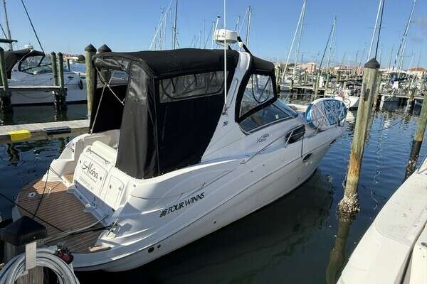 31-ft-Four Winns-2006-318 Vista-Alcira apollo beach Florida United States  yacht for sale
