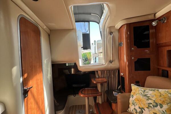 Alcira 31ft Four Winns Yacht For Sale