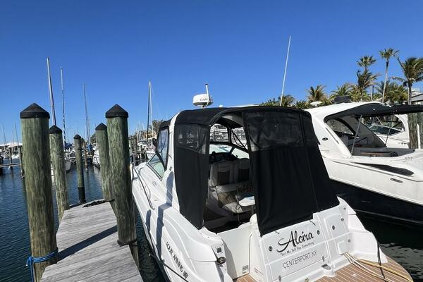 Alcira 31ft Four Winns Yacht For Sale