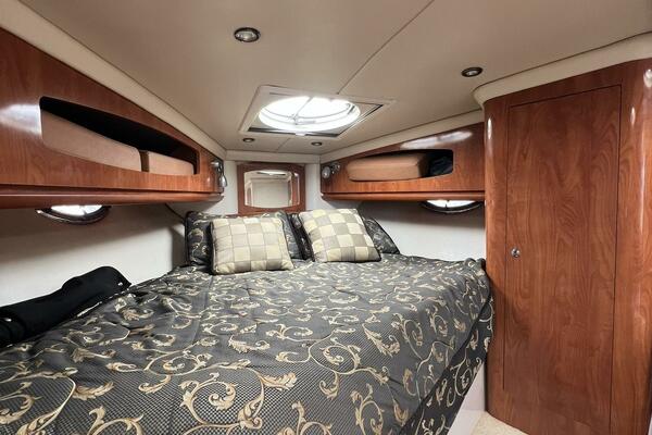Alcira 31ft Four Winns Yacht For Sale