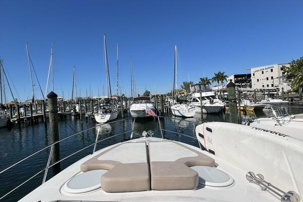 Alcira 31ft Four Winns Yacht For Sale