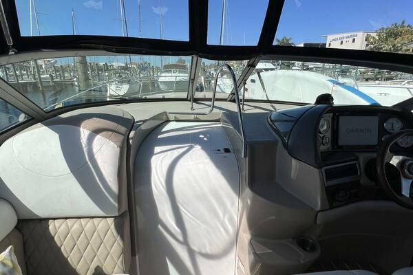 Alcira 31ft Four Winns Yacht For Sale