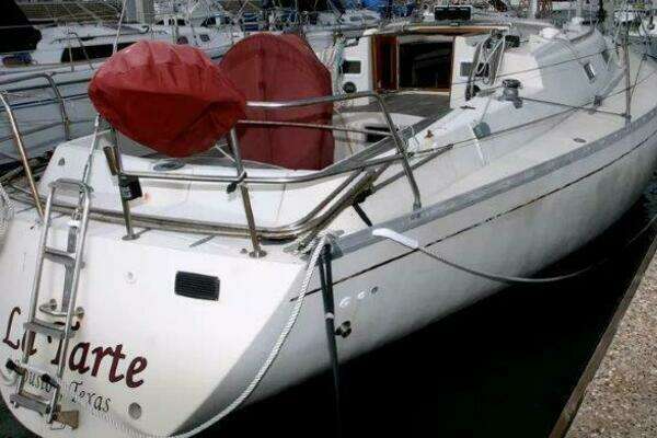 Photo of the 1983 Beneteau Idylle 11.5 "La Tarte"