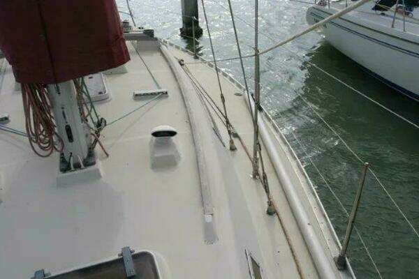 Photo of the 1983 Beneteau Idylle 11.5 "La Tarte"