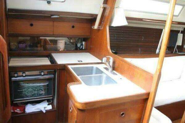 Photo of the 1983 Beneteau Idylle 11.5 "La Tarte"