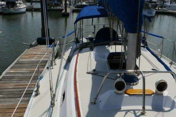 Photo of the 1986 Ericson 35 MKII "Allegre"