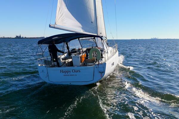 Happy Ours 42ft Beneteau Yacht For Sale