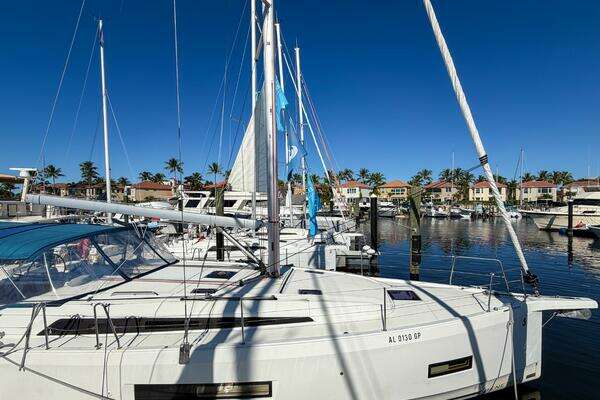 Beneteau 40.1 Yacht For Sale