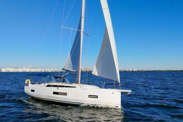 Beneteau 40.1 Yacht For Sale
