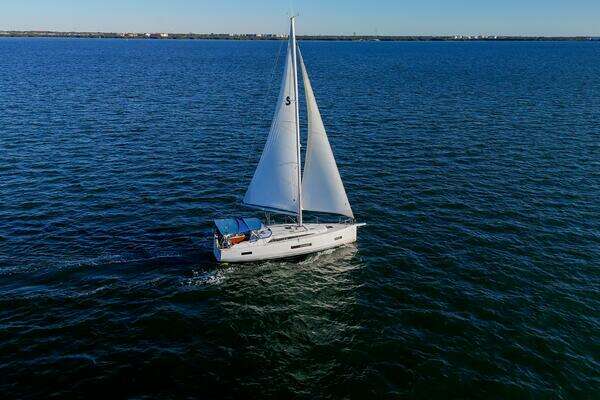 Beneteau 40.1 Yacht For Sale