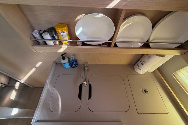 Happy Ours 42ft Beneteau Yacht For Sale