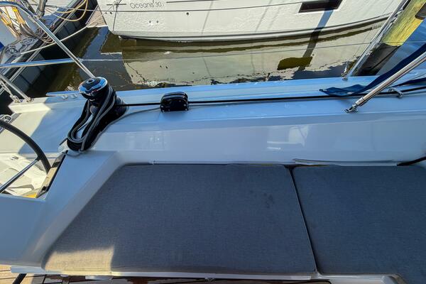 Happy Ours 42ft Beneteau Yacht For Sale