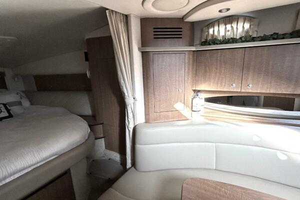 35ft Sea Ray Yacht For Sale