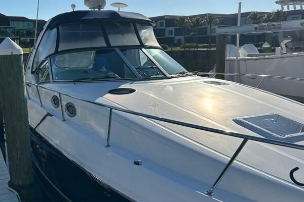35ft Sea Ray Yacht For Sale