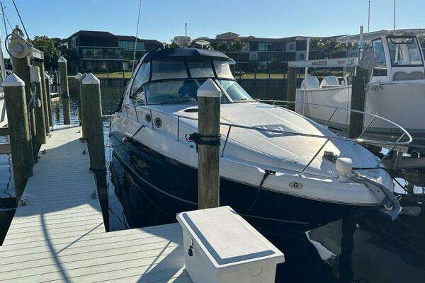 35ft Sea Ray Yacht For Sale