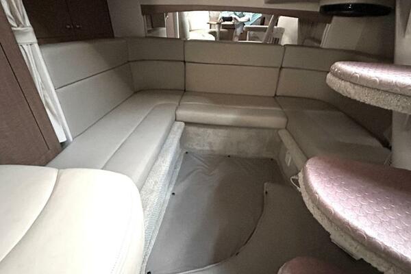 35ft Sea Ray Yacht For Sale