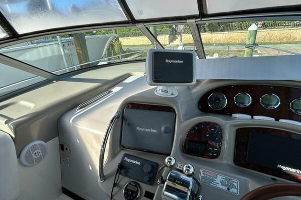 35ft Sea Ray Yacht For Sale