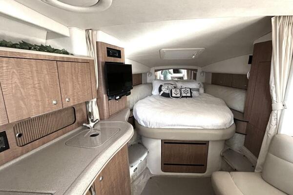 35ft Sea Ray Yacht For Sale