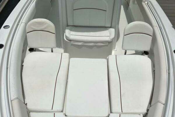 Photo of the 2018 Sea Hunt 255 Ultra SE