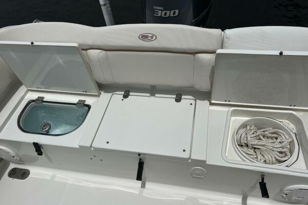 25ft Sea Hunt Yacht For Sale