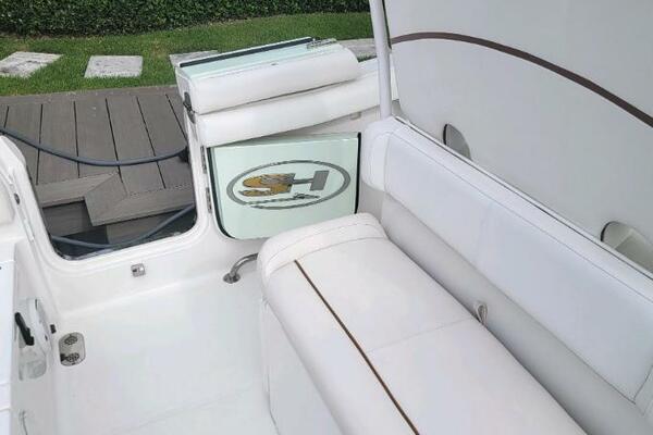 25ft Sea Hunt Yacht For Sale