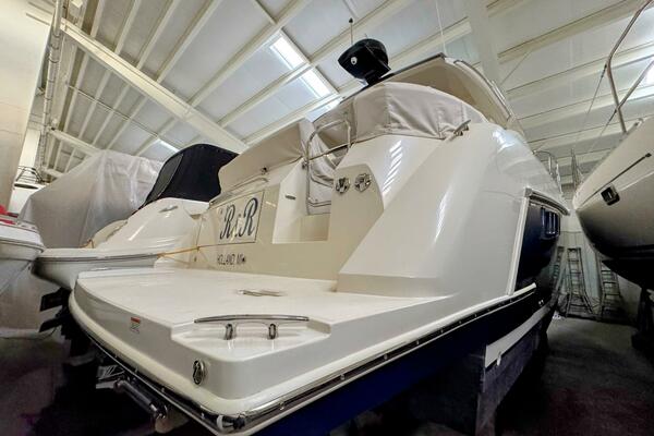 R amp R 37ft Carver Yacht For Sale